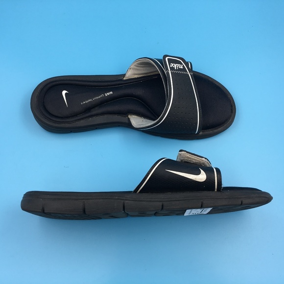 Nike Shoes - Nike Womens Black White   Sandals Sz 9 EX DR00094